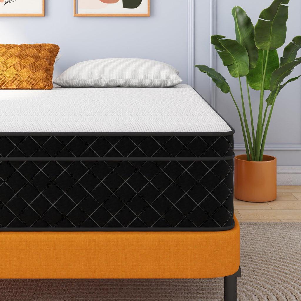12 Inch Full Size Hybrid Mattress W54192